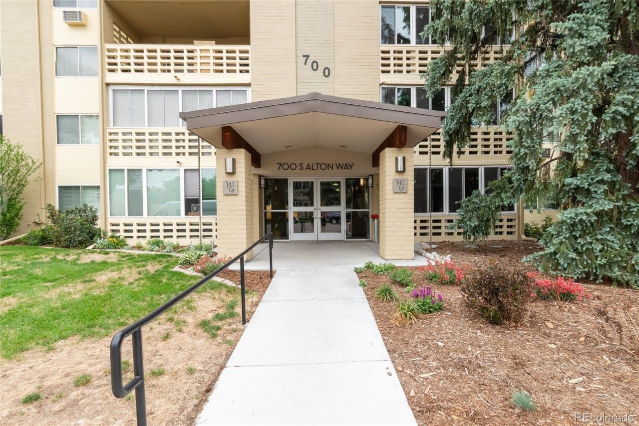 700 S Alton Way, Unit 10B, Denver, CO 80247 Main Photo