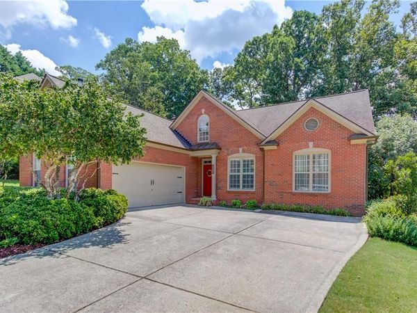 2515 Chandler Grove Drive, Buford, GA 30519
