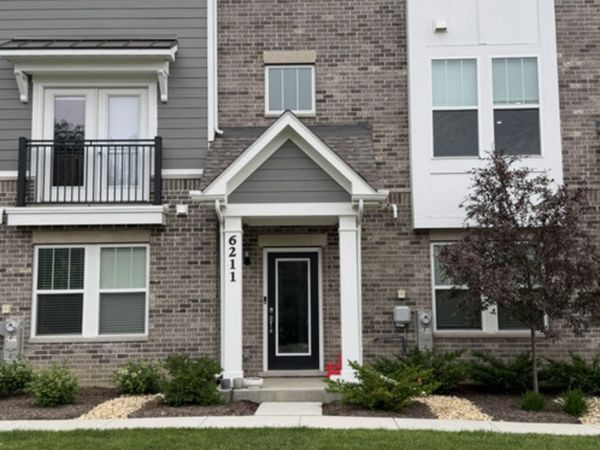 6211 Sandbelt Drive , Lisle, IL 60532