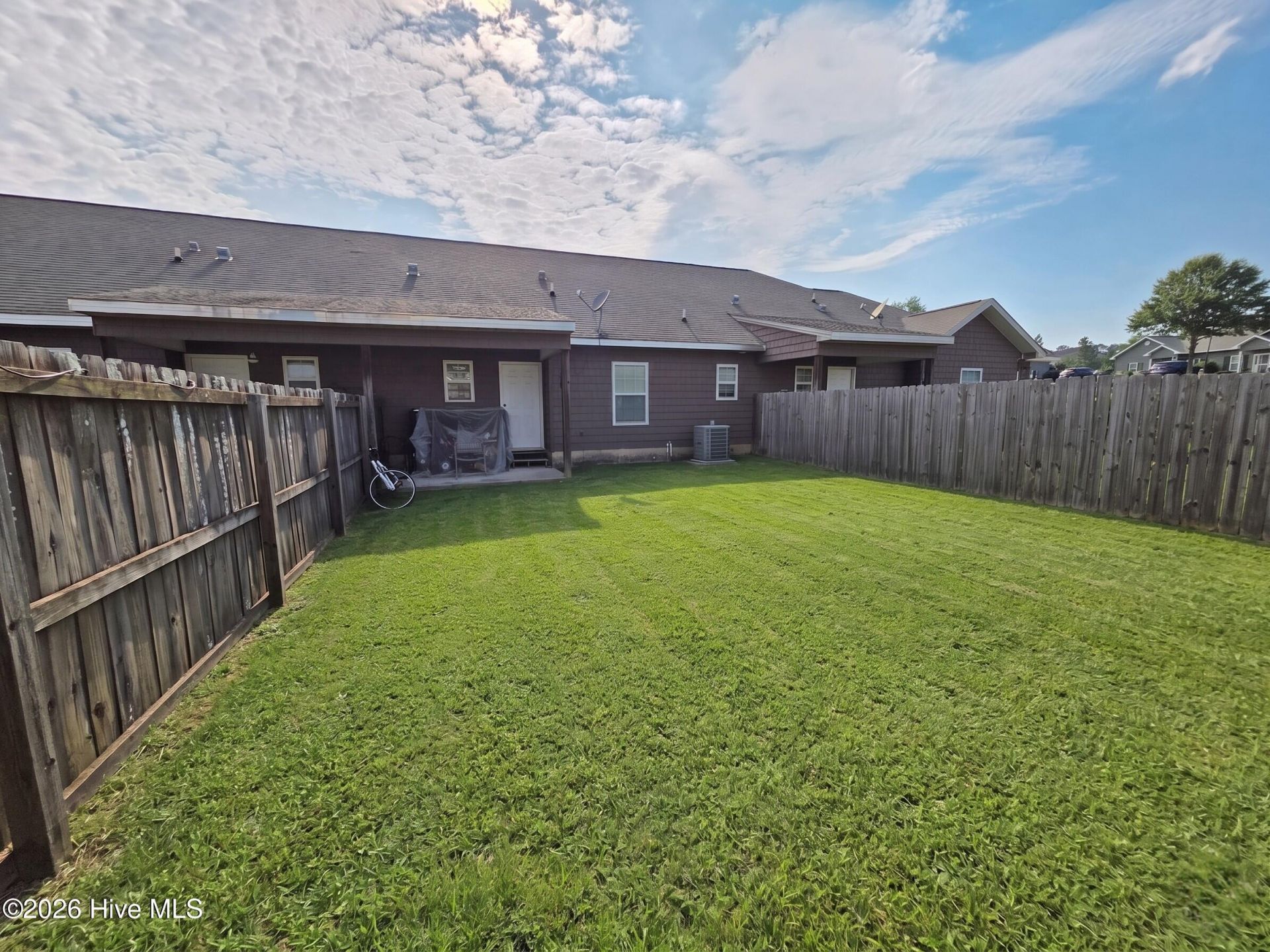 6102 Village West Lane Photo 10