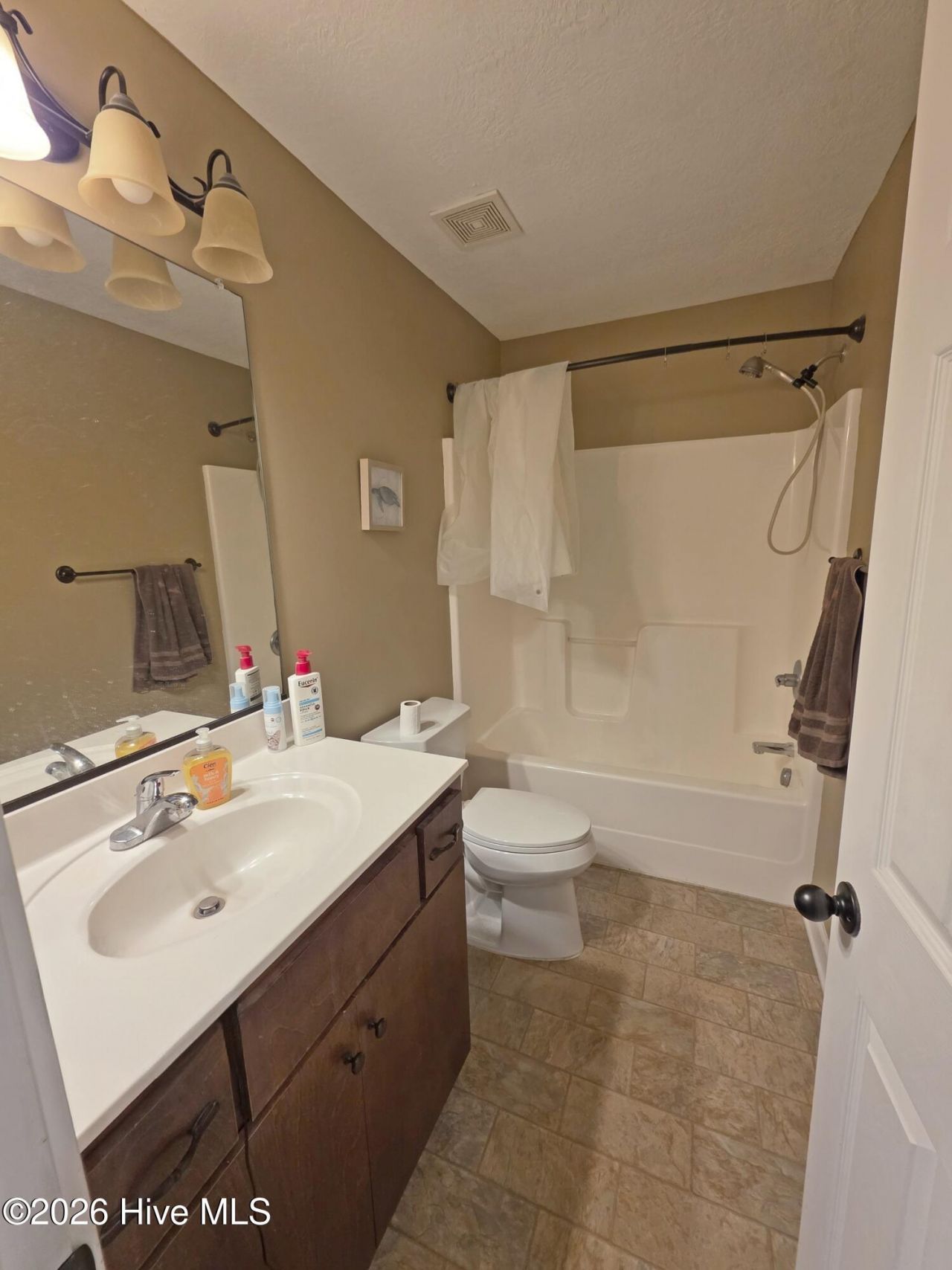 6102 Village West Lane Photo 8