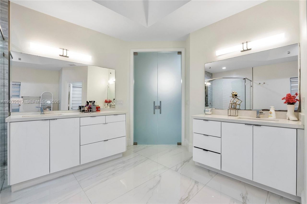 2235 SW 105th Ter, Davie, FL 33324 Photo