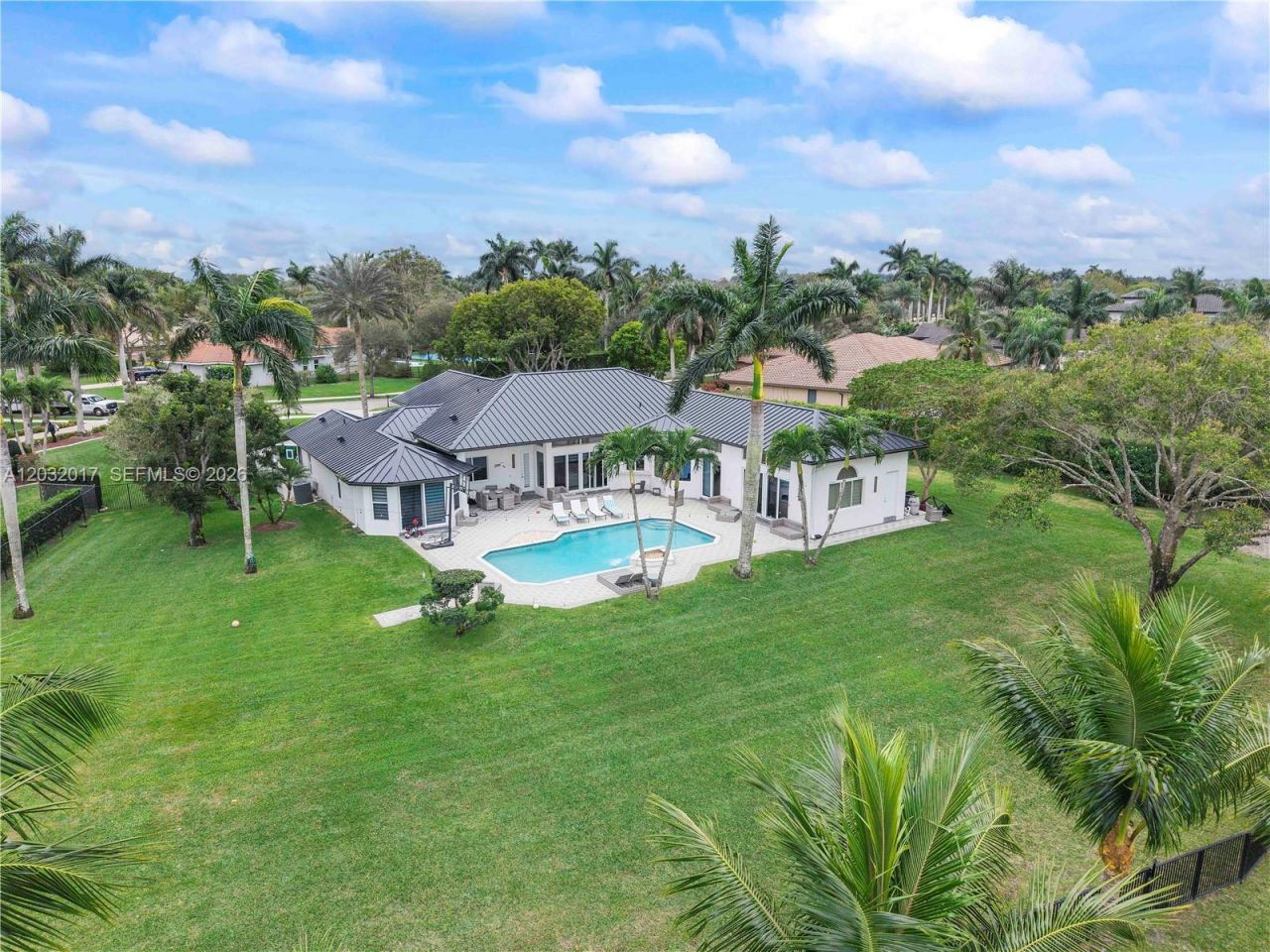 2235 SW 105th Ter, Davie, FL 33324 Photo