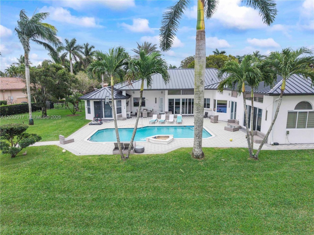 2235 SW 105th Ter, Davie, FL 33324 Photo