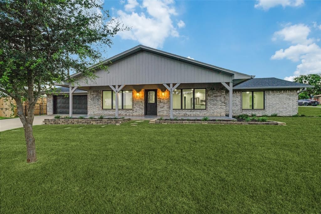 437 Peninsula Drive, Lakewood Village, TX 75068 Main Photo