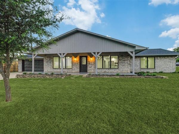 437 peninsula Drive, Lakewood Village, TX 75068