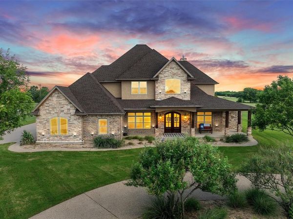 161 Rancho Lorena Drive, Lorena, TX 76655