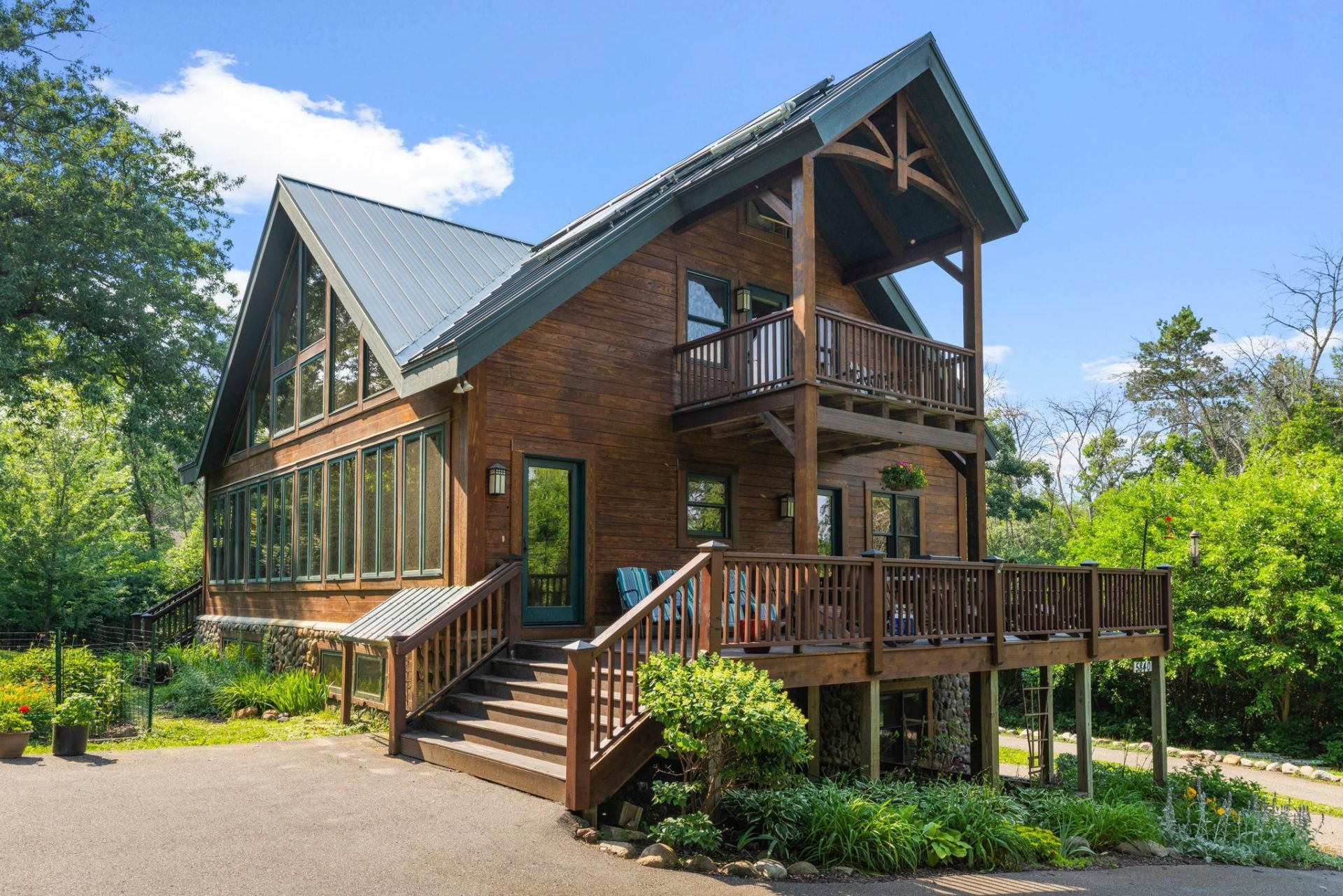 5840 Christmas Lake Road , Excelsior, MN 55331