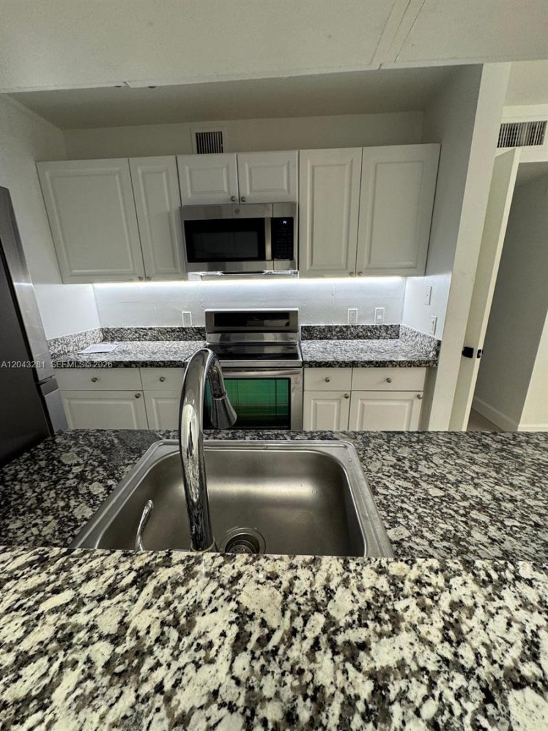 4341 W Mcnab Rd , Unit 21, Pompano Beach, FL 33069 Photo
