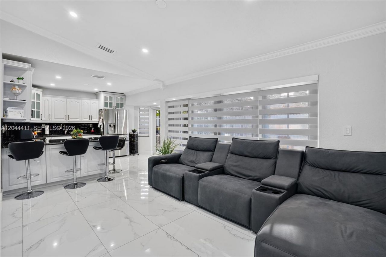 17075 SW 145th Ave , Miami, FL 33177 Photo