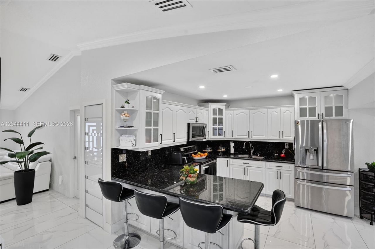 17075 SW 145th Ave , Miami, FL 33177 Photo