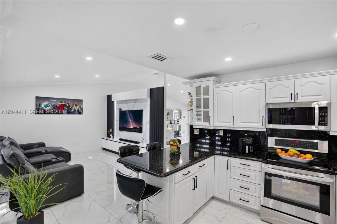 17075 SW 145th Ave , Miami, FL 33177 Photo