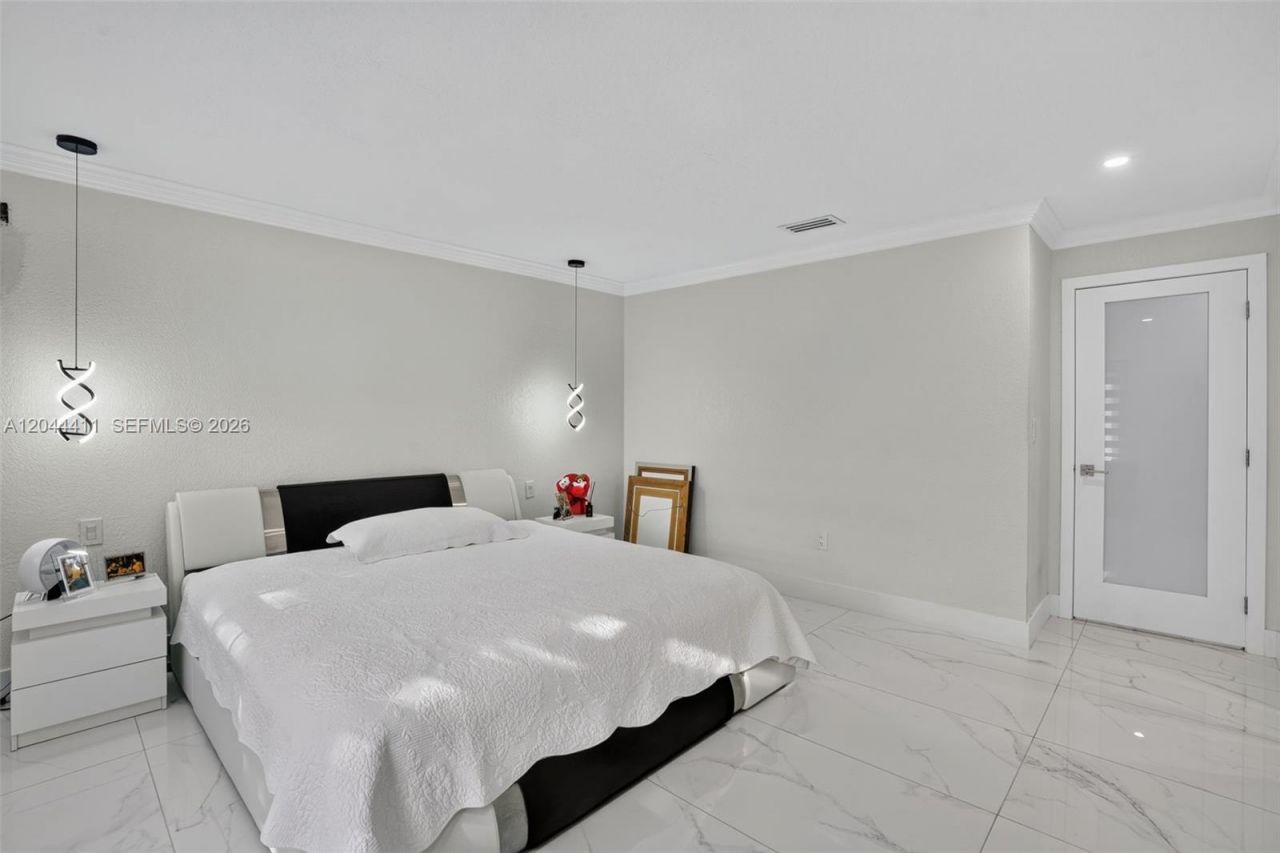 17075 SW 145th Ave , Miami, FL 33177 Photo