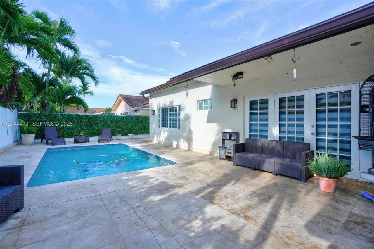 17075 SW 145th Ave , Miami, FL 33177 Photo