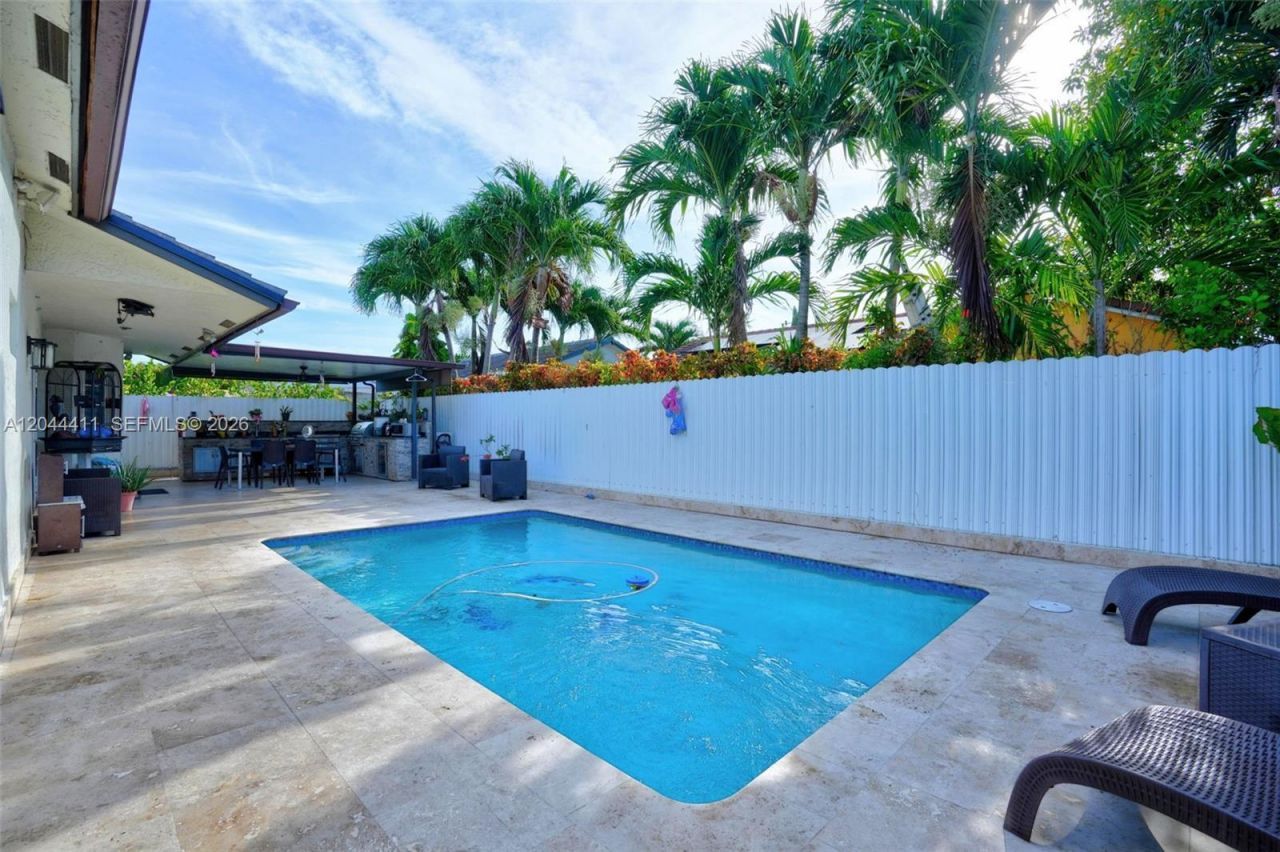17075 SW 145th Ave , Miami, FL 33177 Photo