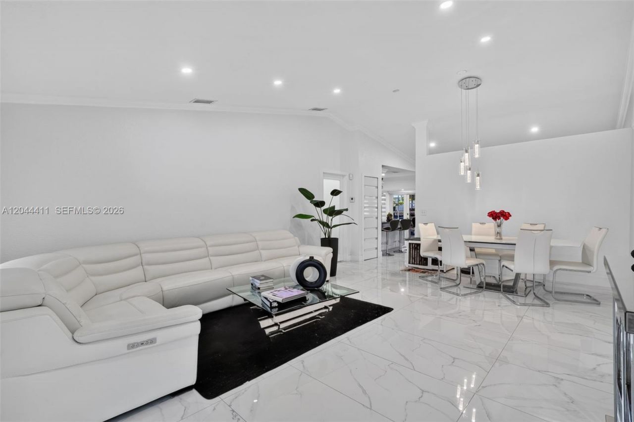 17075 SW 145th Ave , Miami, FL 33177 Photo