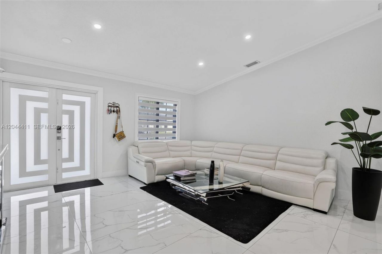 17075 SW 145th Ave , Miami, FL 33177 Photo