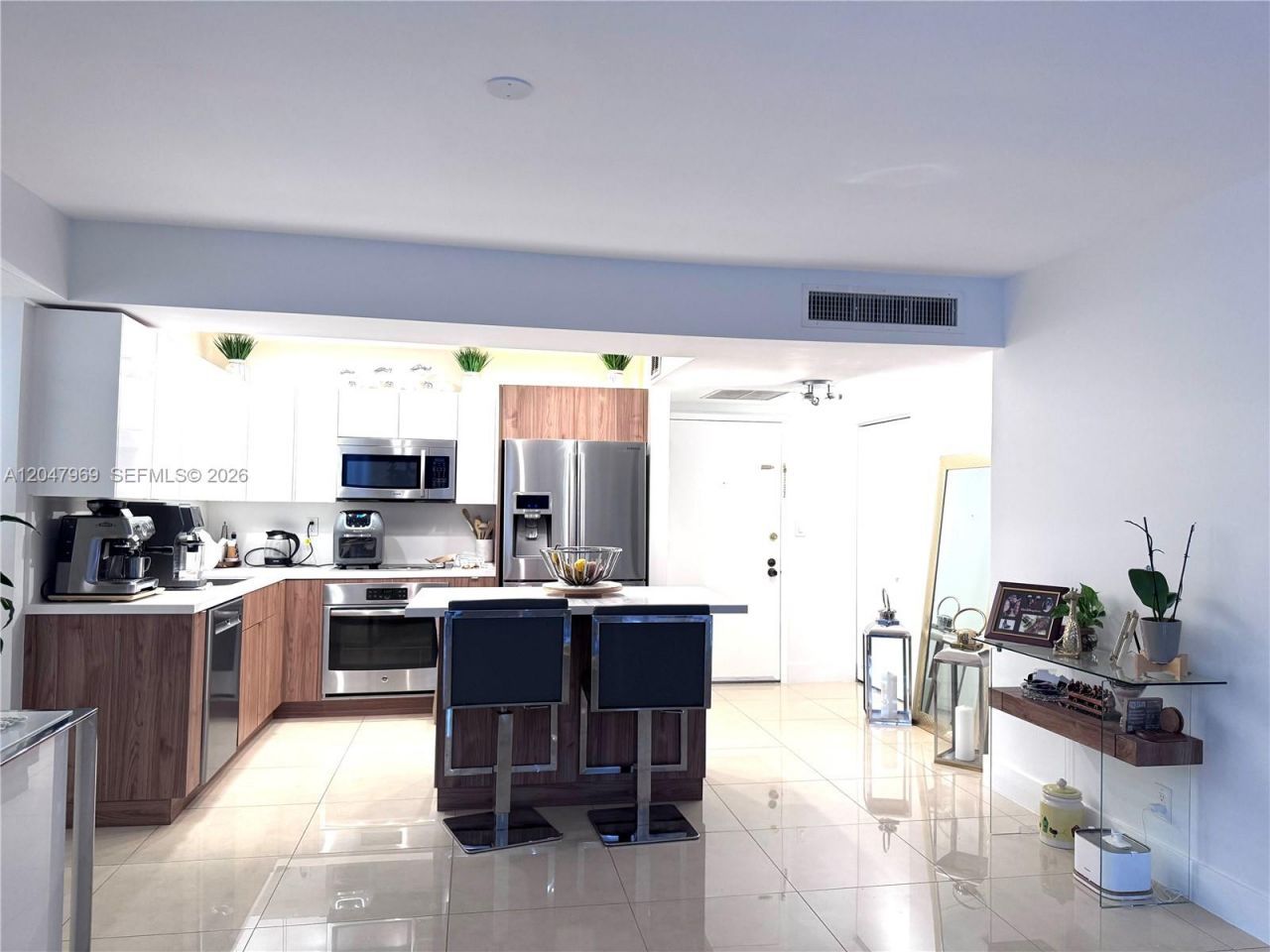 600 Three Islands Blvd, Unit 115, Hallandale Beach, FL 33009 Photo