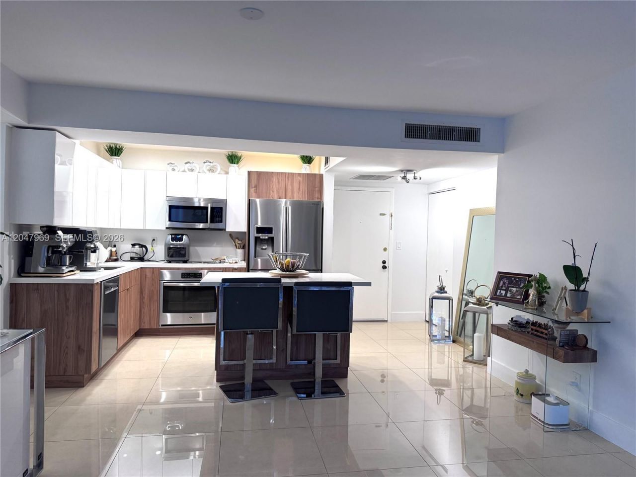 600 Three Islands Blvd, Unit 115, Hallandale Beach, FL 33009 Photo