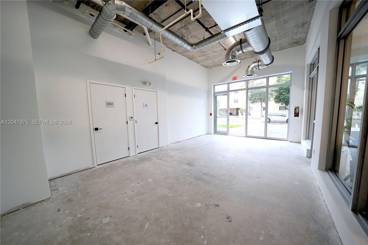 650 SW 1st St , Unit 1, Miami, FL 33130 Photo