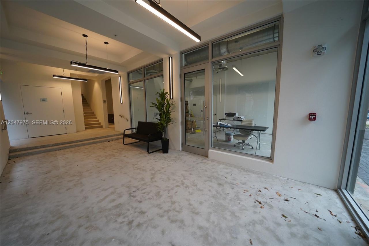 650 SW 1st St , Unit 1, Miami, FL 33130 Photo