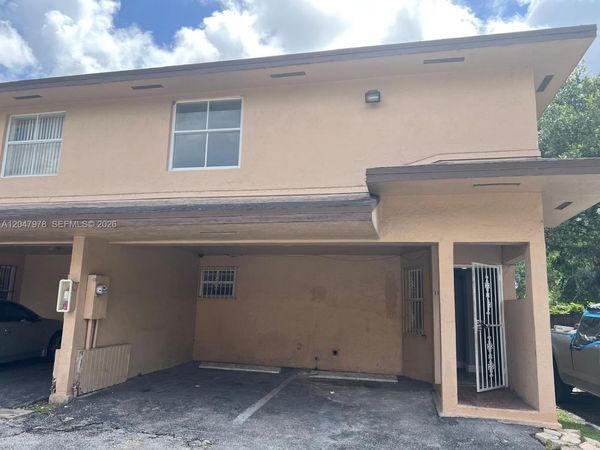 451 NE 136th St , Unit I-101, North Miami, FL 33161