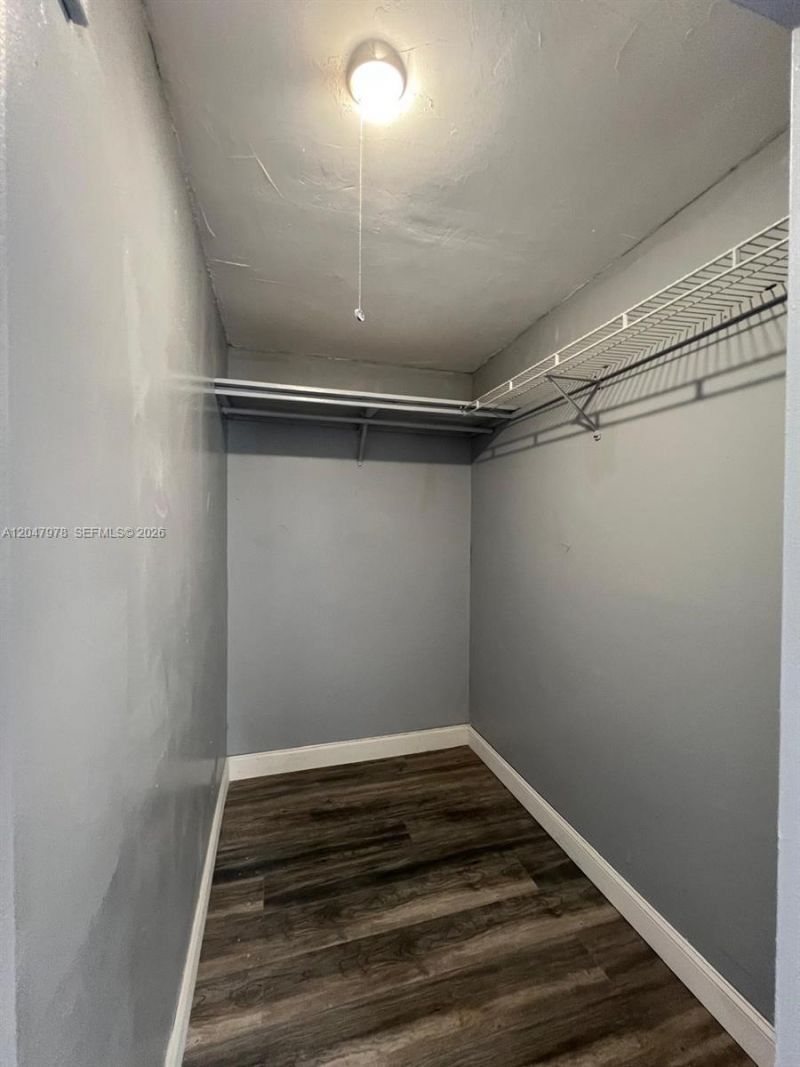 451 NE 136th St , Unit I-101, North Miami, FL 33161 Photo