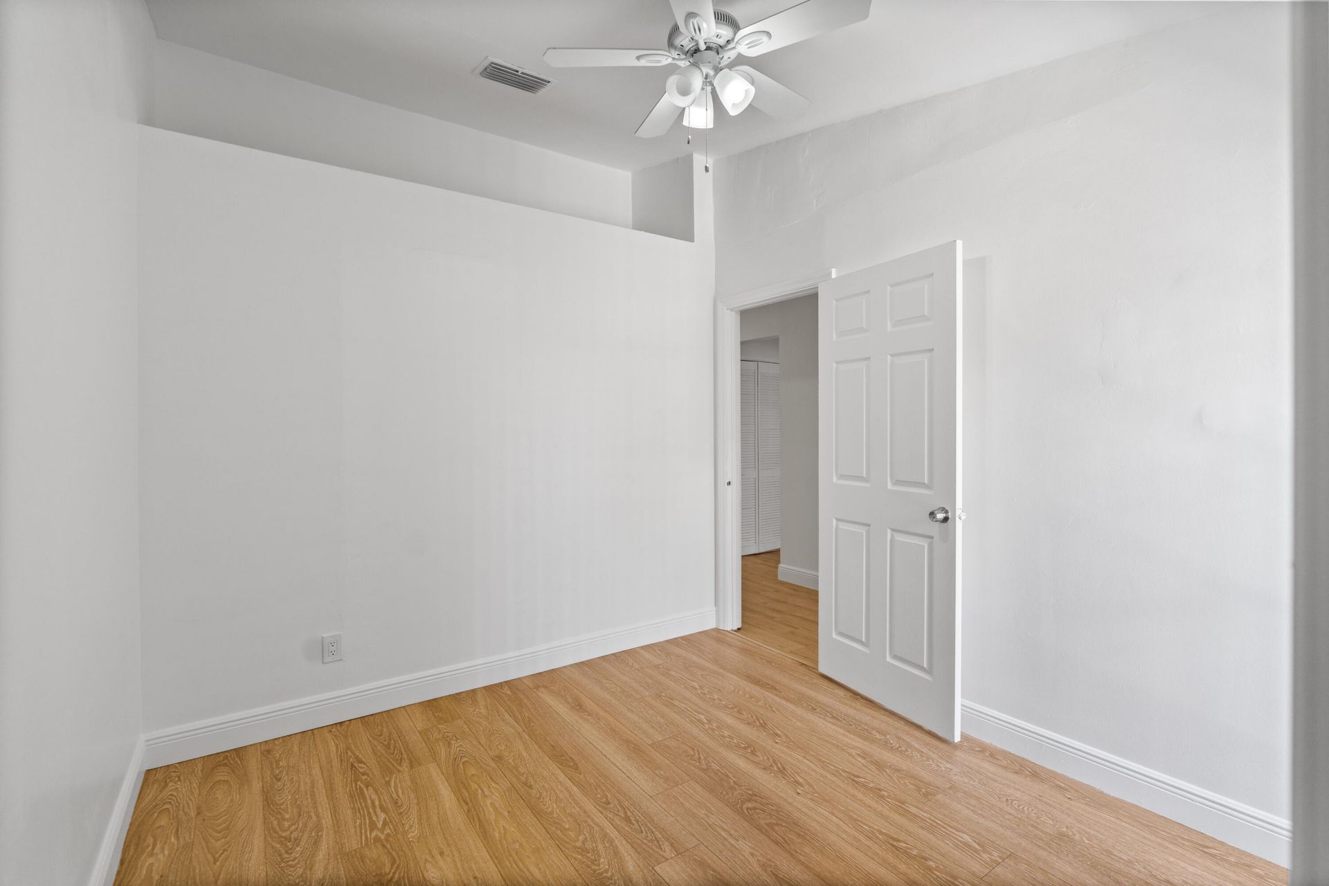 1213 NW 122nd Terrace, Pembroke Pines, FL 33026 Photo