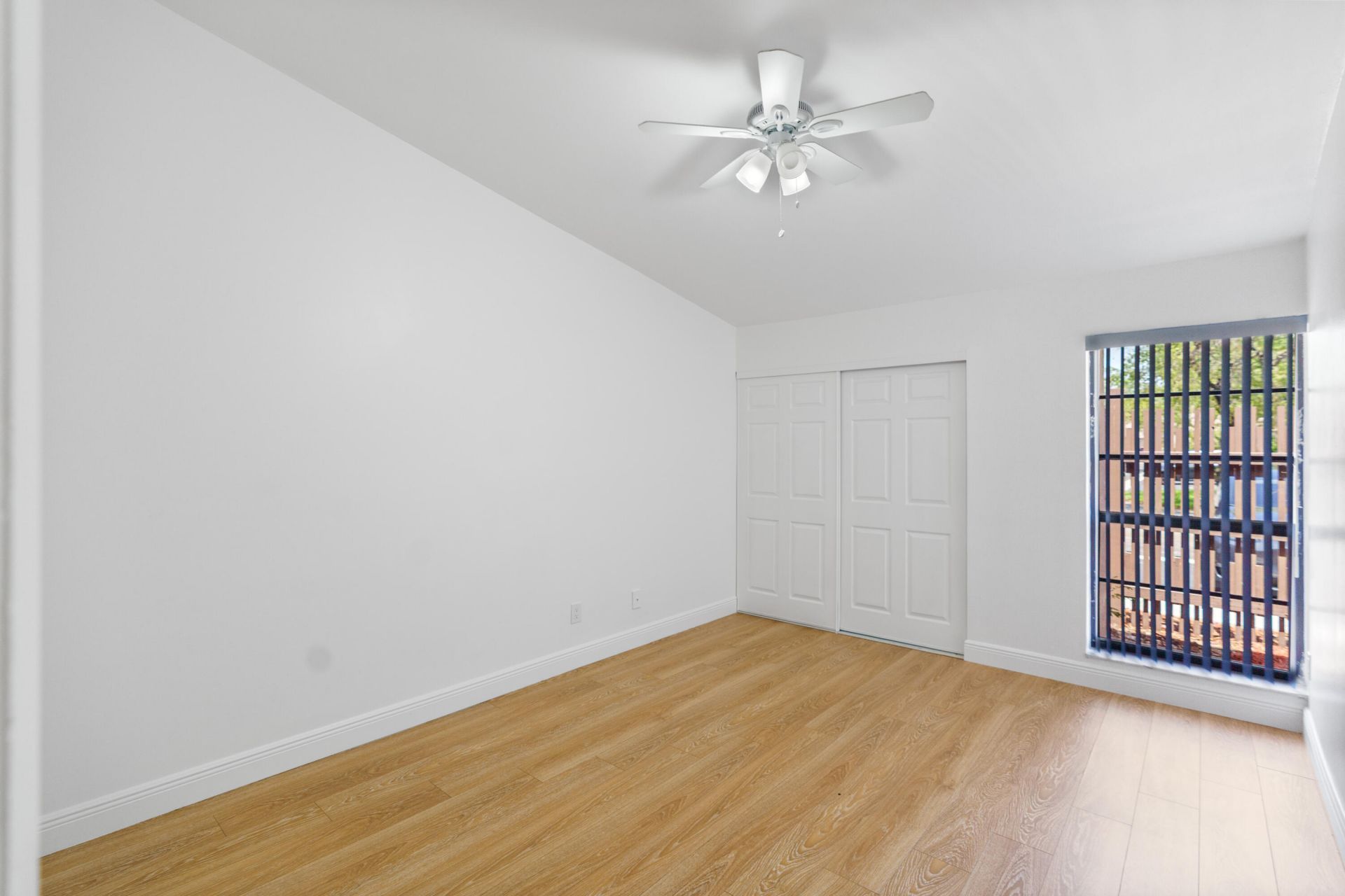 1213 NW 122nd Terrace, Pembroke Pines, FL 33026 Photo