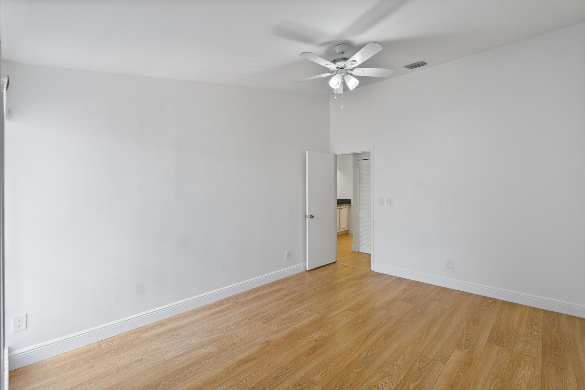 1213 NW 122nd Terrace, Pembroke Pines, FL 33026 Photo