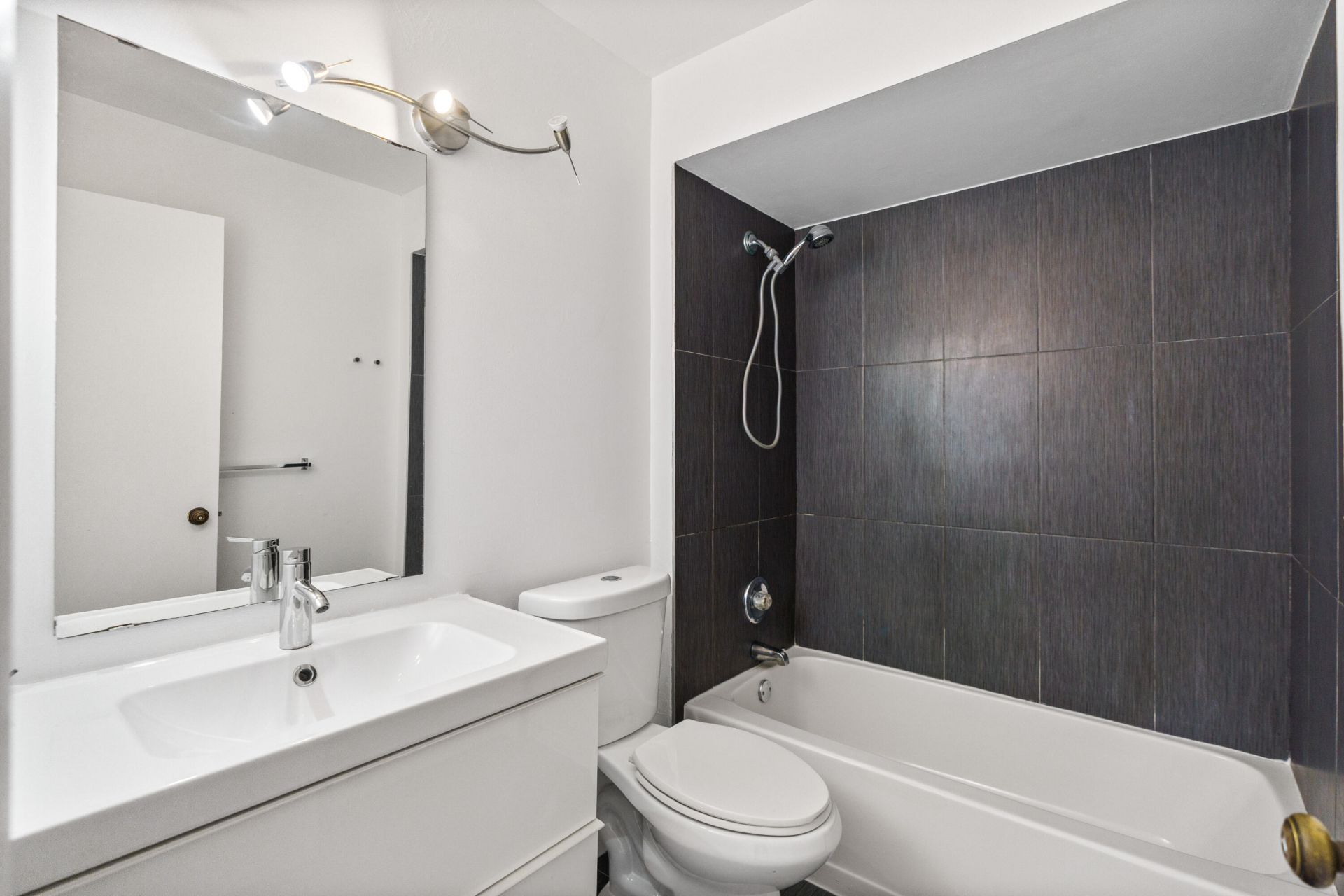 1213 NW 122nd Terrace, Pembroke Pines, FL 33026 Photo