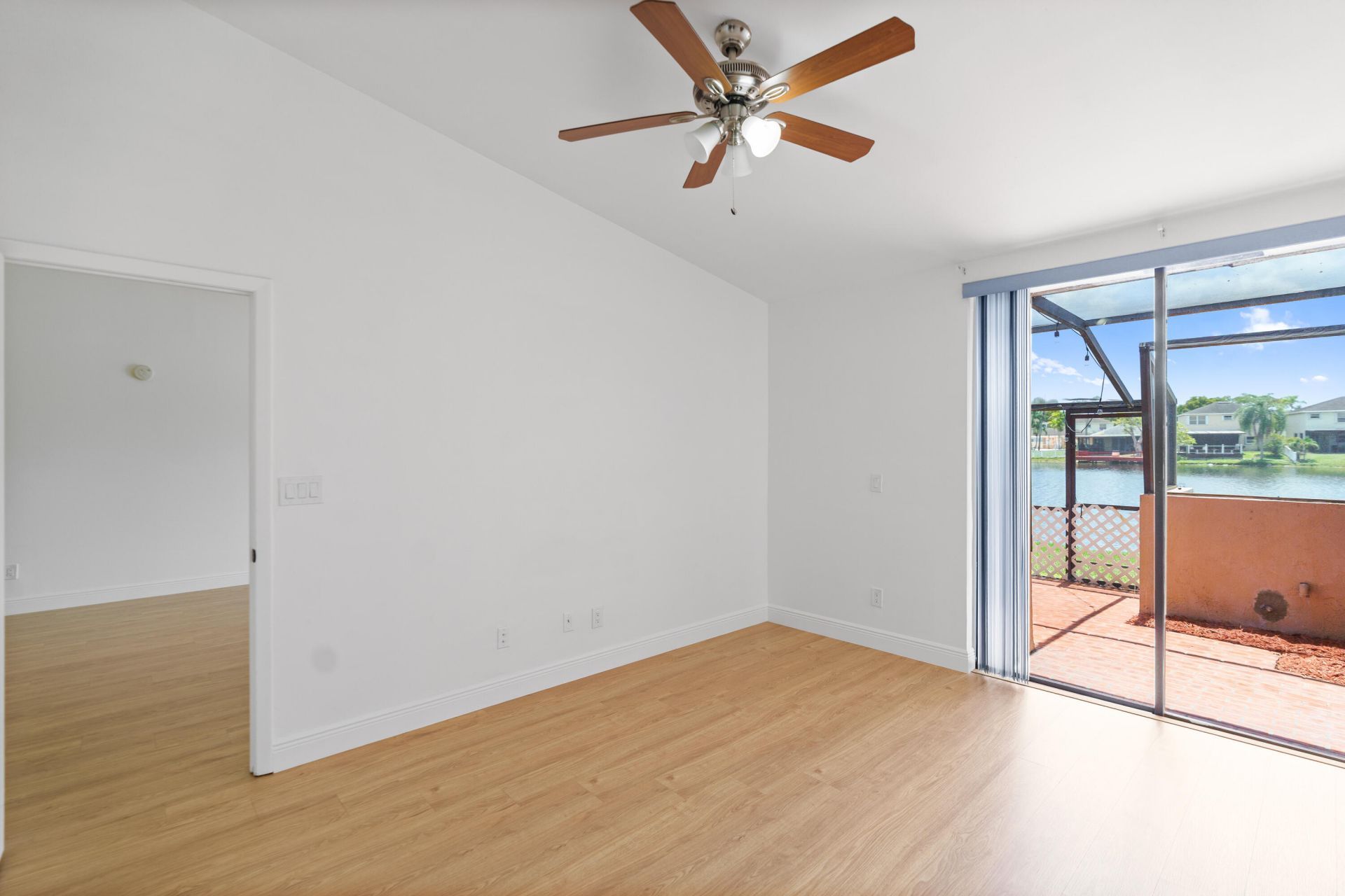 1213 NW 122nd Terrace, Pembroke Pines, FL 33026 Photo