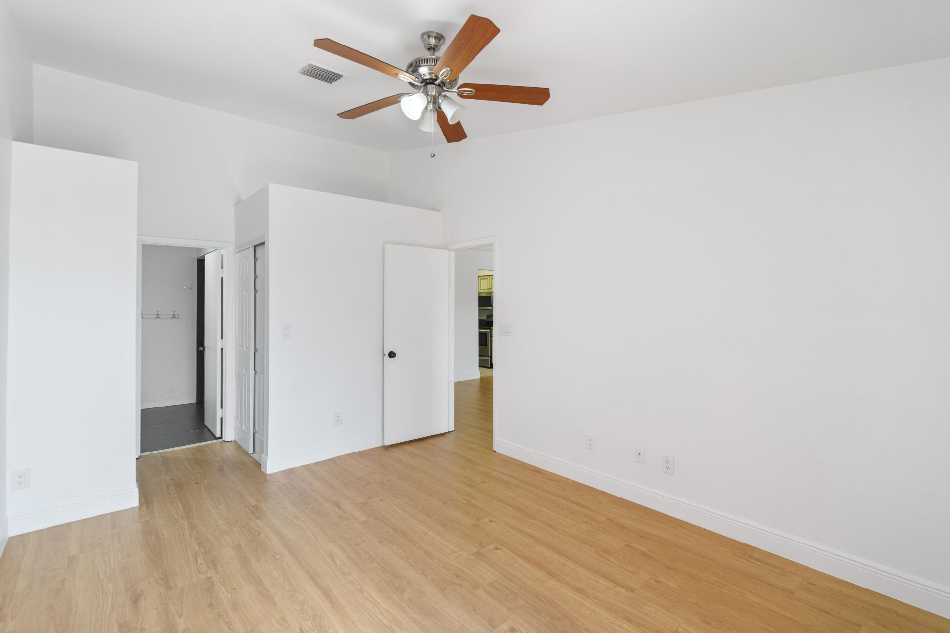 1213 NW 122nd Terrace, Pembroke Pines, FL 33026 Photo