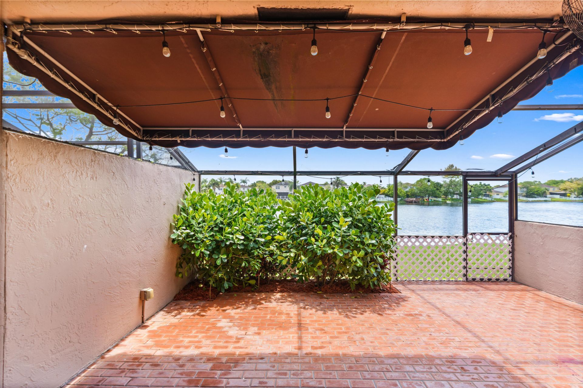 1213 NW 122nd Terrace, Pembroke Pines, FL 33026 Photo