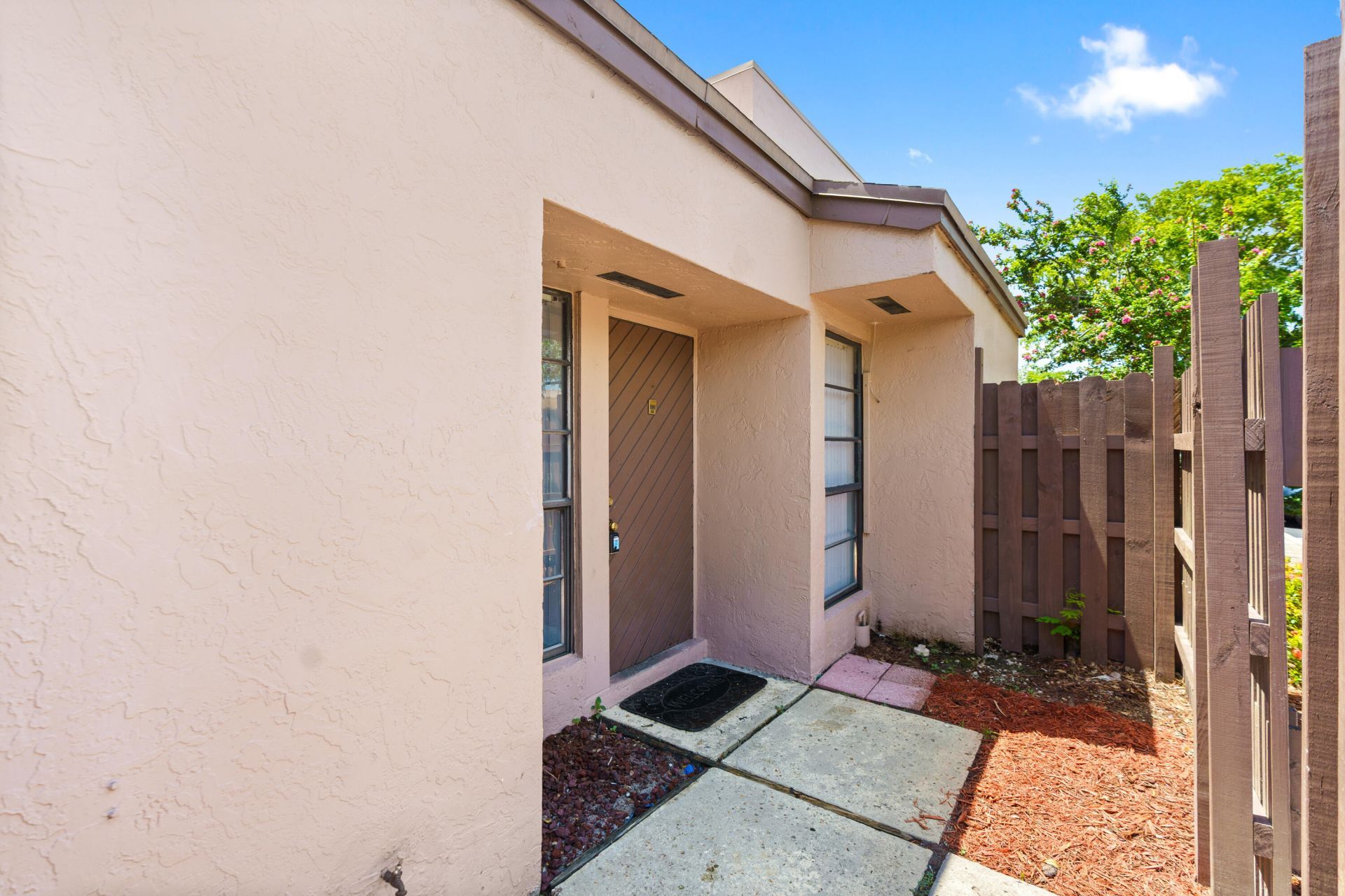 1213 NW 122nd Terrace, Pembroke Pines, FL 33026 Photo
