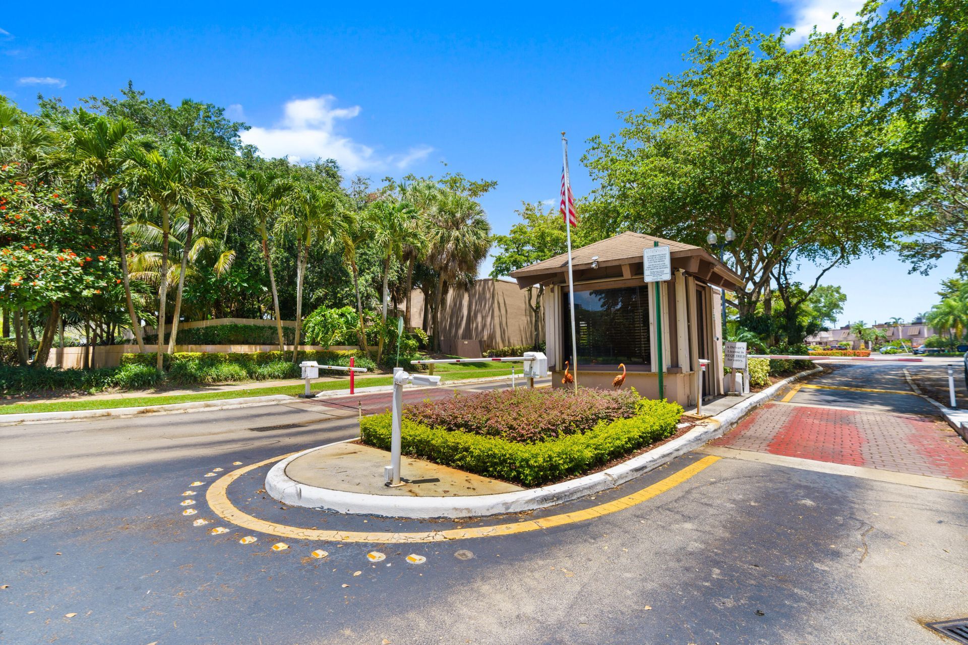 1213 NW 122nd Terrace, Pembroke Pines, FL 33026 Photo