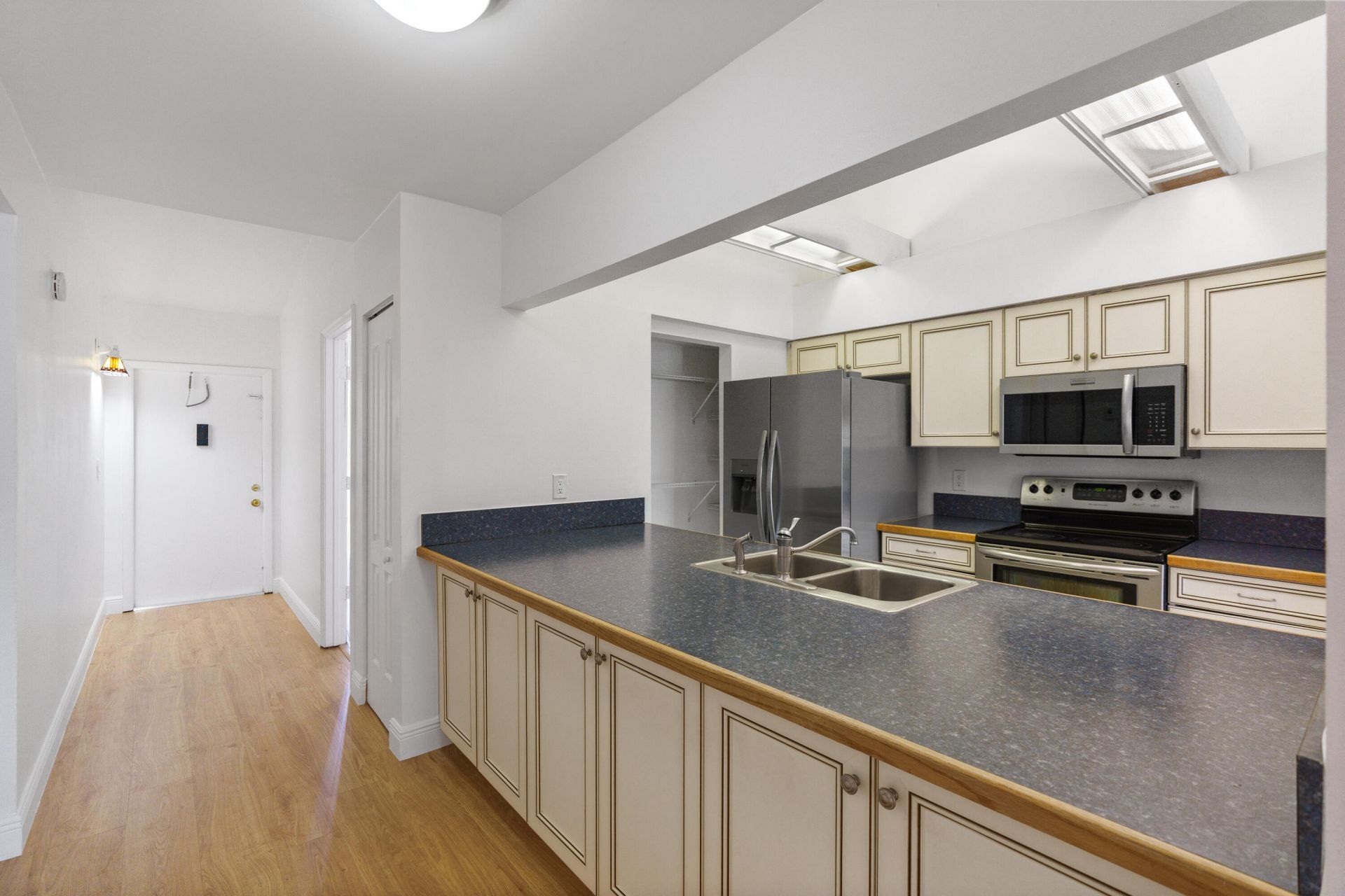 1213 NW 122nd Terrace, Pembroke Pines, FL 33026 Photo