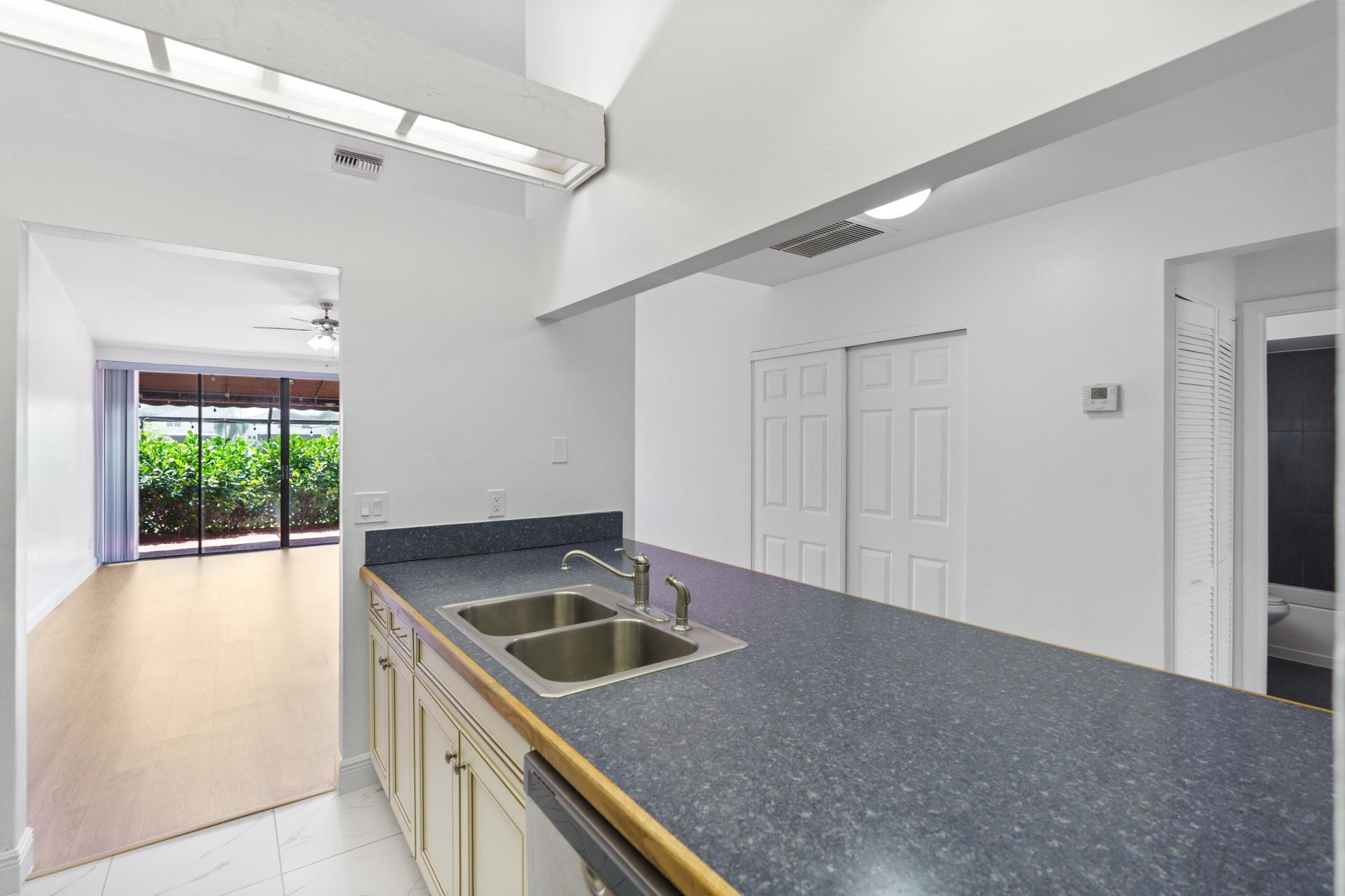 1213 NW 122nd Terrace, Pembroke Pines, FL 33026 Photo