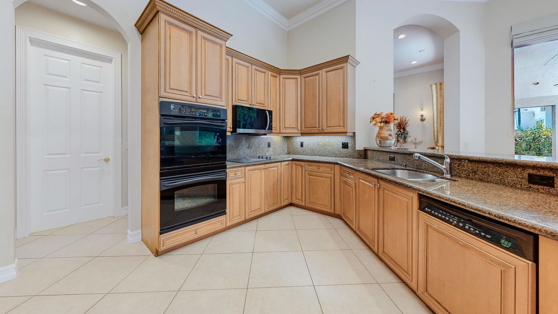 11065 Canary Island Court, Plantation, FL 33324 Photo