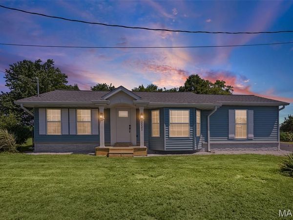 3021 Carlyle Avenue , Belleville, IL 62221