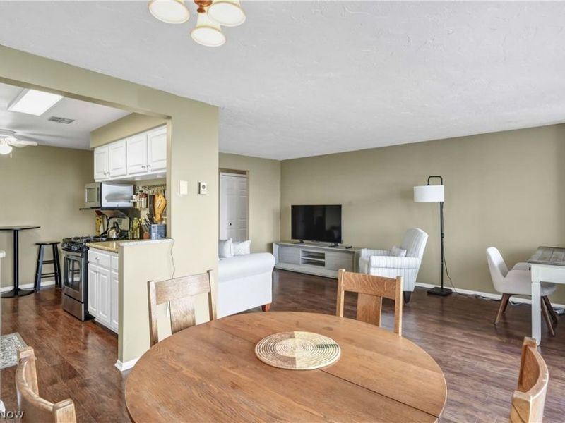 12900 Lake Avenue, Unit 427, Lakewood, OH 44107 Photo 12
