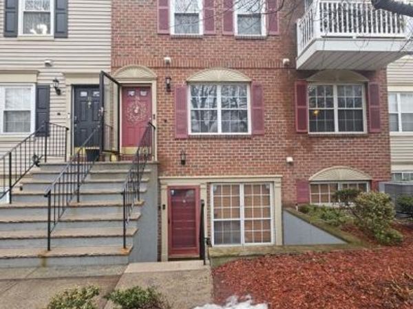 33 SETON HALL DRIVE, NEWARK, NJ 07103