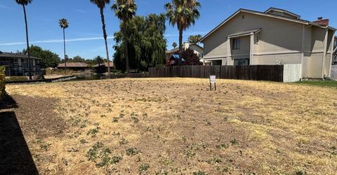 6 Lookout Ct, Sacramento, CA 95831 Photo