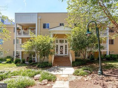 4141 S FOUR MILE RUN DRIVE S , Unit 203, ARLINGTON, VA 22204