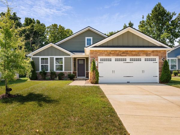 813 Rae Dr, Columbia, TN 38401