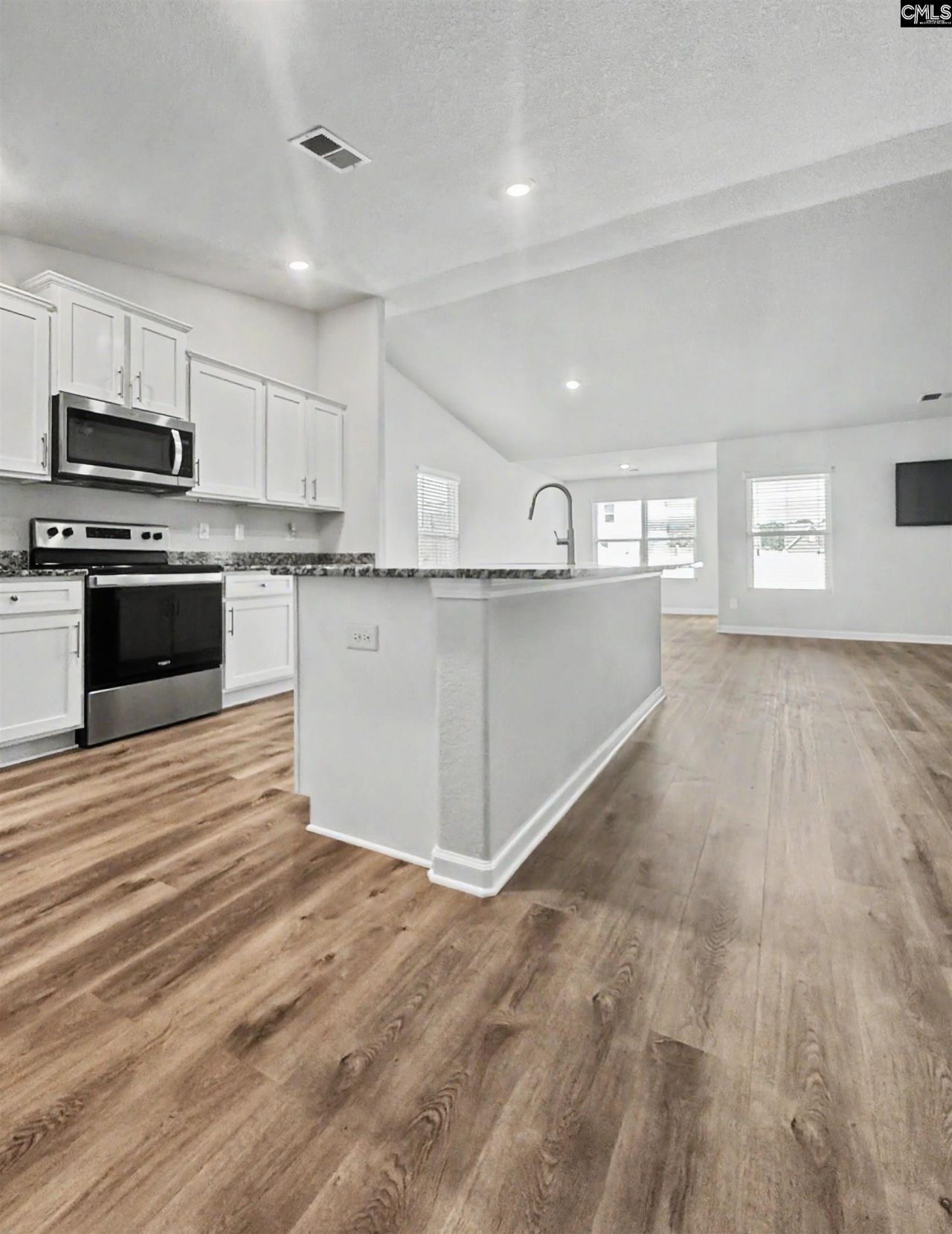 614 Wild Tulip Court Photo 11