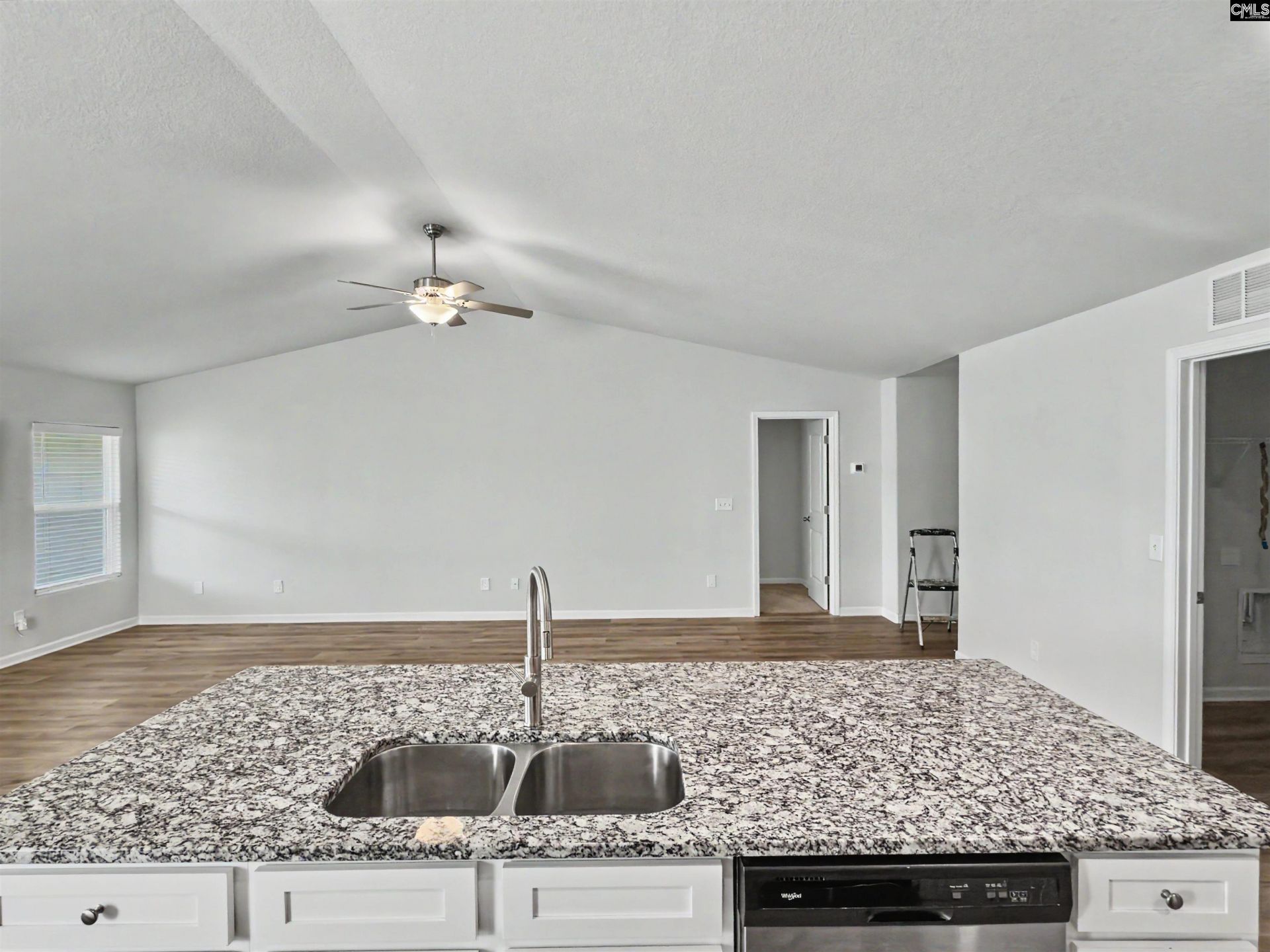 614 Wild Tulip Court Photo 8