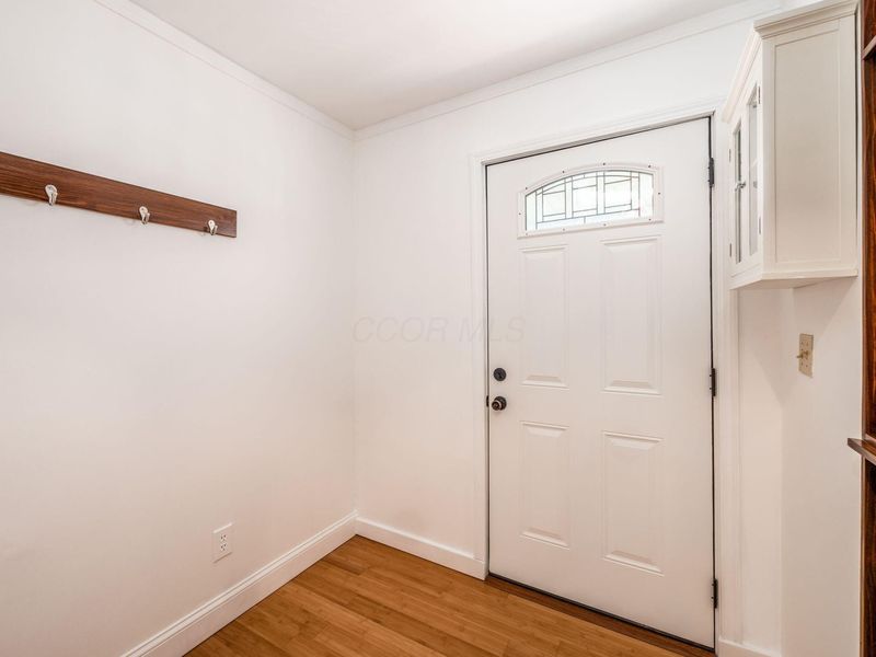 574 Seymour Avenue , Columbus, OH 43205 Photo 3