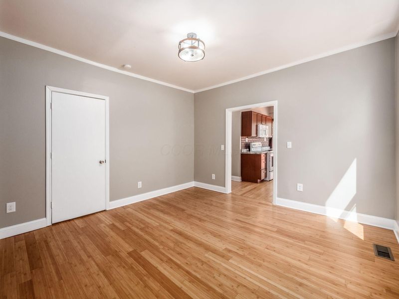574 Seymour Avenue , Columbus, OH 43205 Photo 7