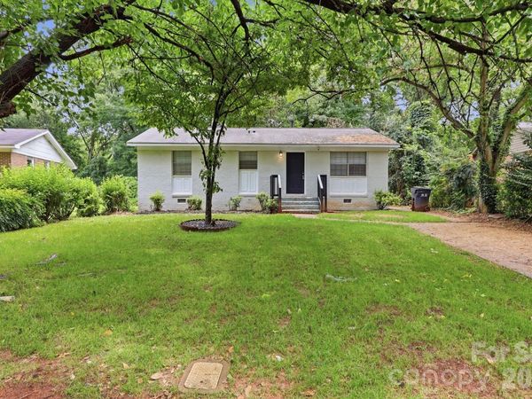 2121 Longleaf Drive, Charlotte, NC 28210
